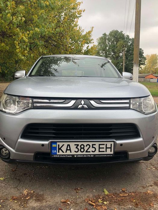 Mitsubishi outlander III