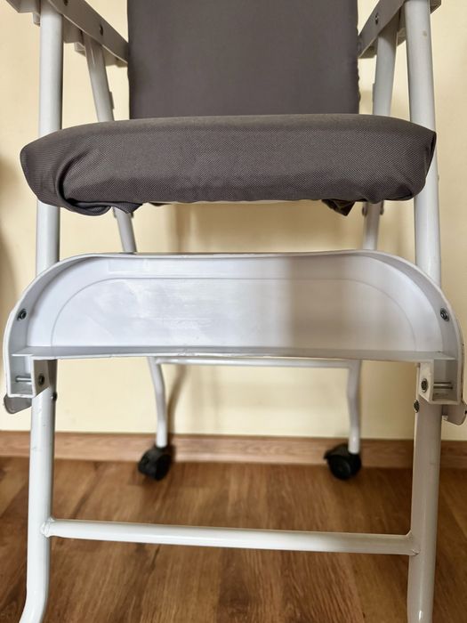 Детский стульчик для кормления