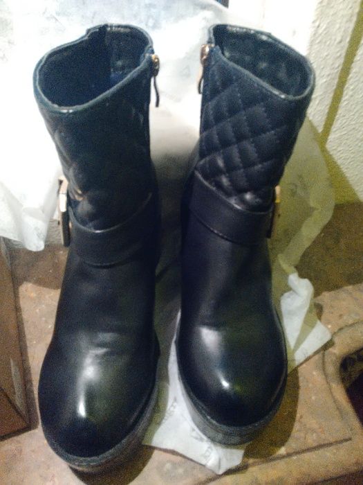 Botas lindas QUENTINHAS "novo preço" €7€ Nº39