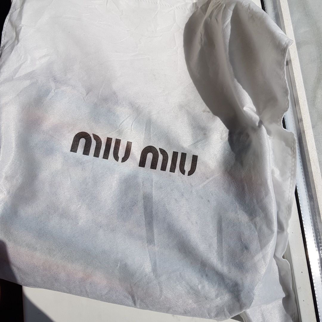 Сумка miu miu  .