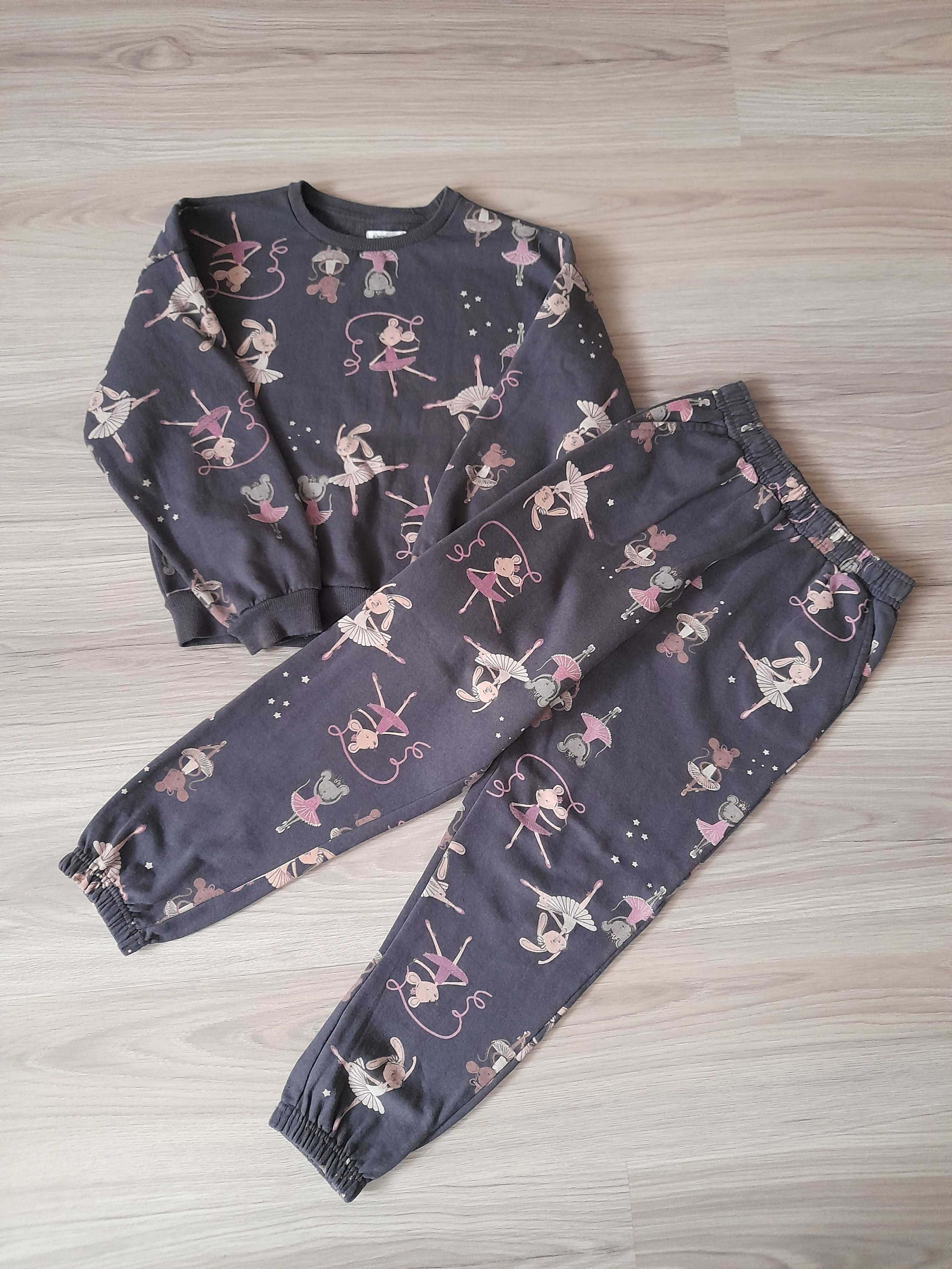 Komplet dresowy r.140 Sinsay