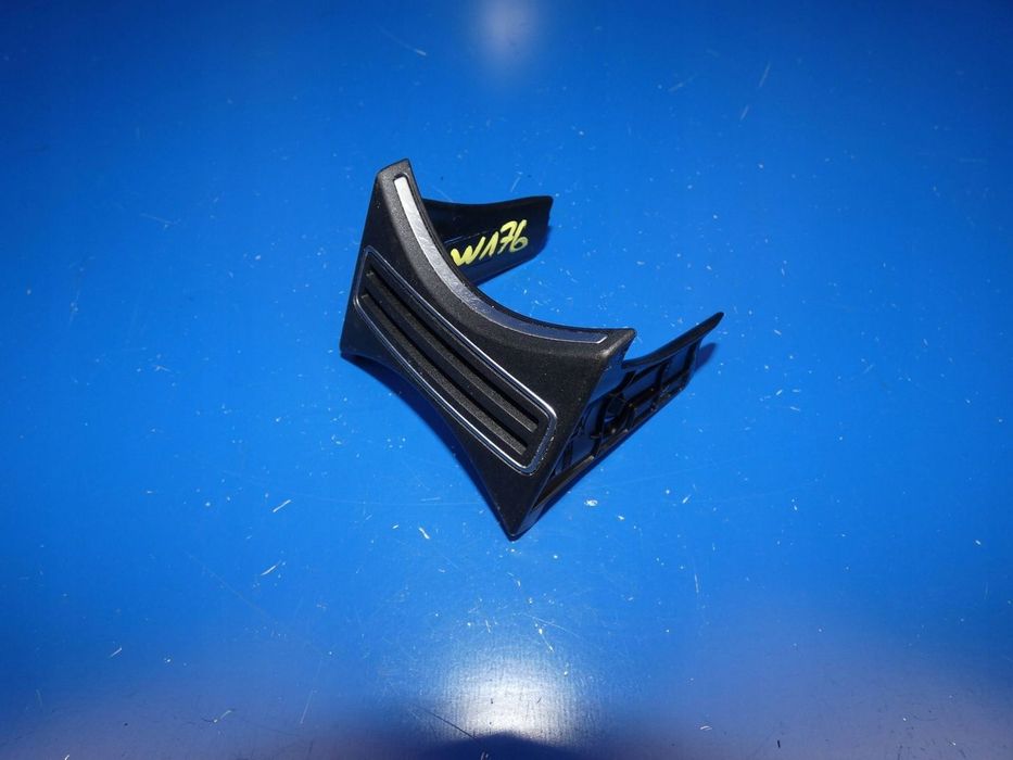 MERCEDES A KLASA W176 UCHWYT NA KUBEK TUNELU ŚRODKOWEGO