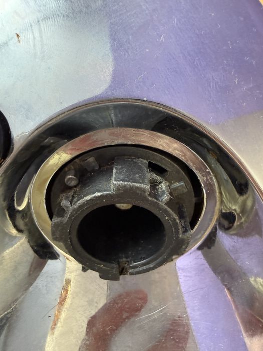 Продам мʼясорубку на запчастини