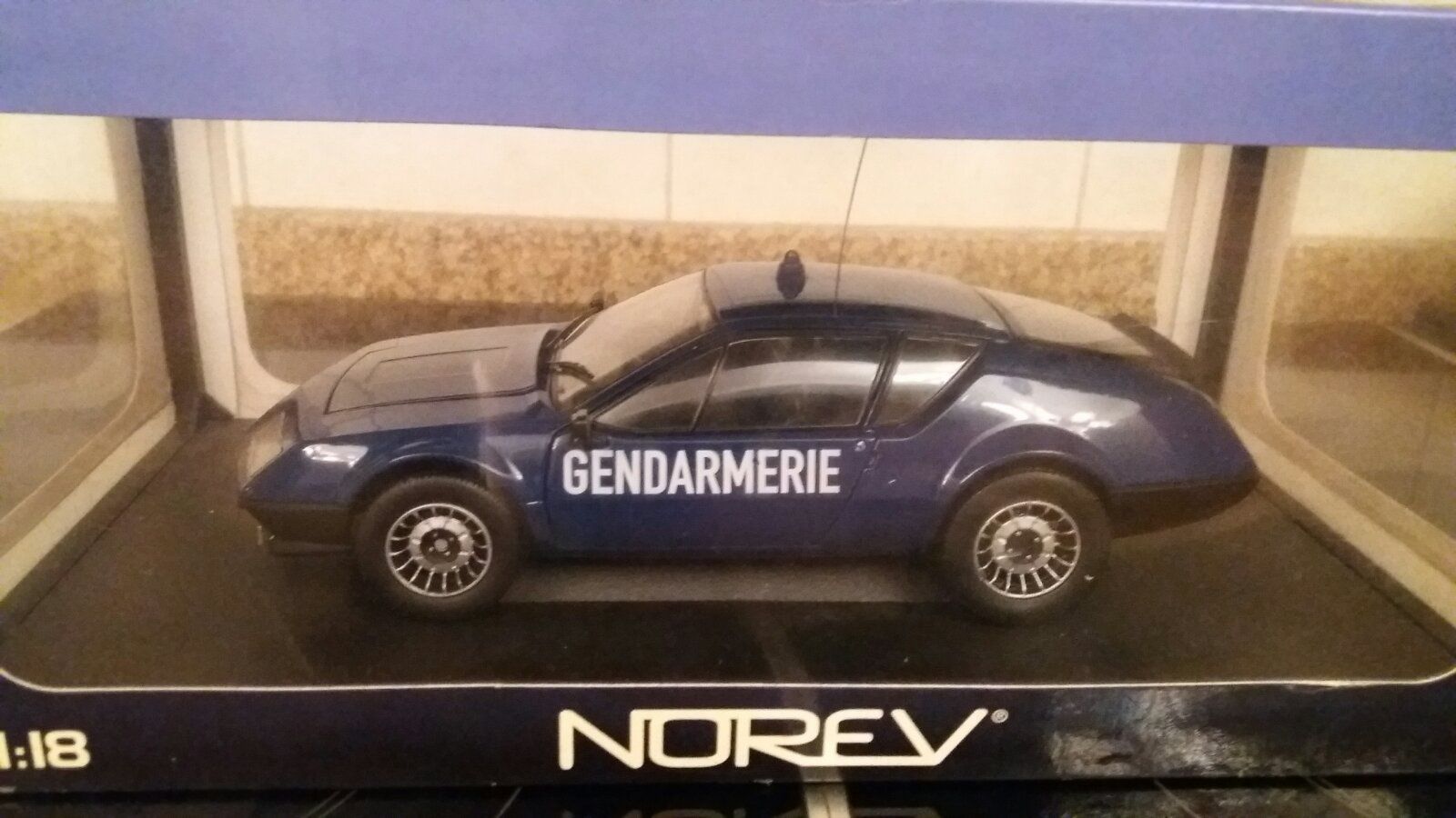 NOREV Renault Gendarmerie модель масштаб 1:18 (1/18)