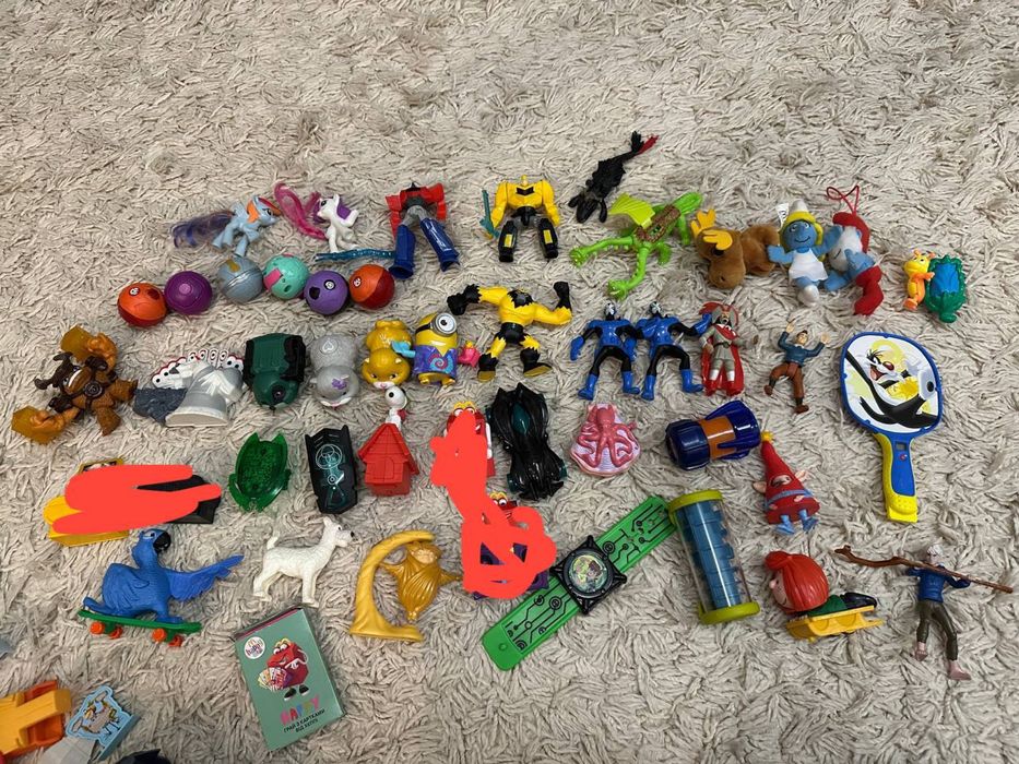 Іграшки mcdonalds