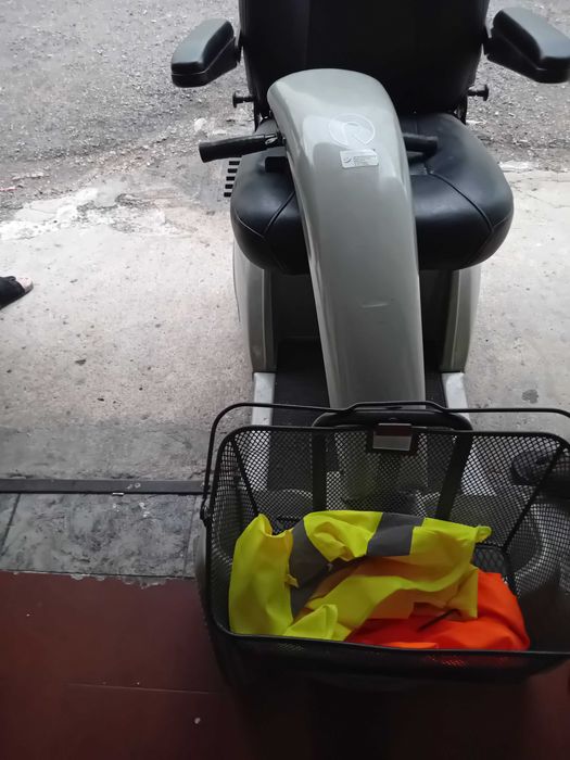 Mota eléctrica para pessoas com mobilidade reduzida