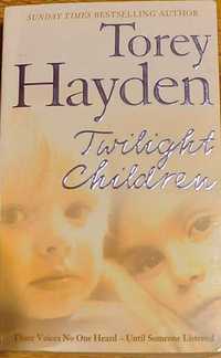 Hayden Torey Twilight Children anglojęzyczna na faktach