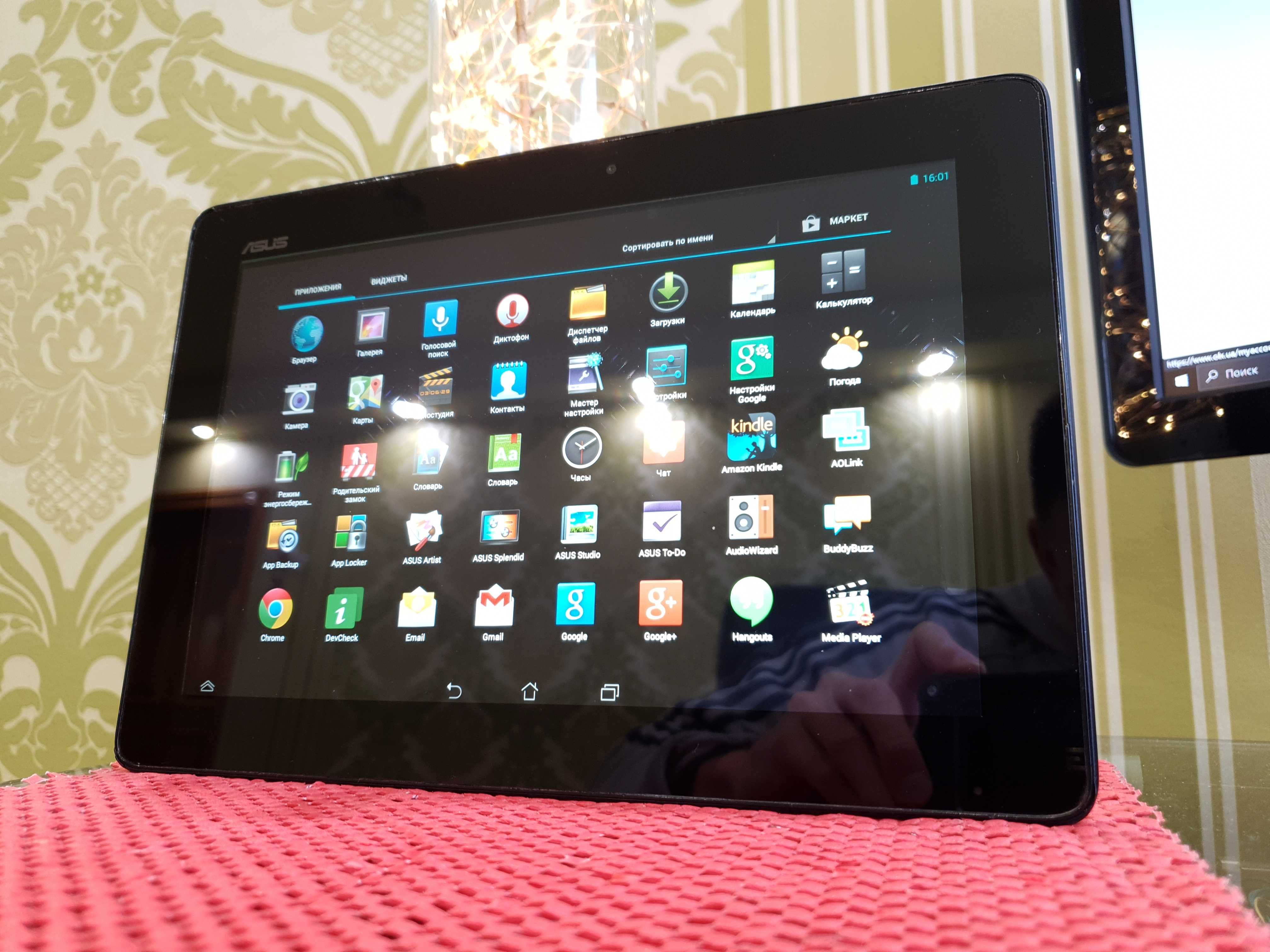 Планшет ASUS MeMO PAD 10 ME302C 16 ГБ, Wi-Fi,