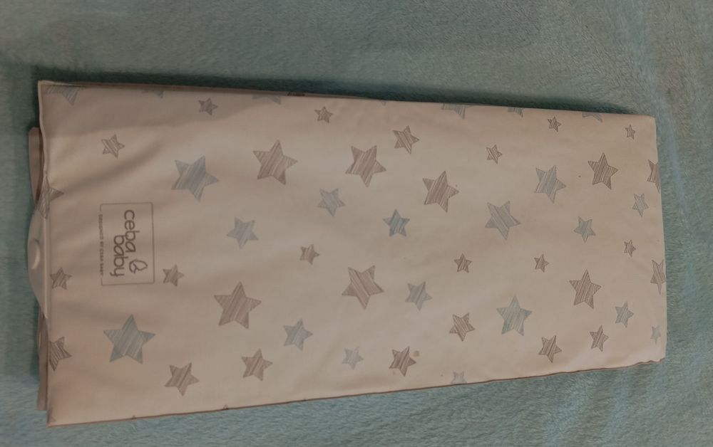 Mata ceratowa do przewijania niemowląt