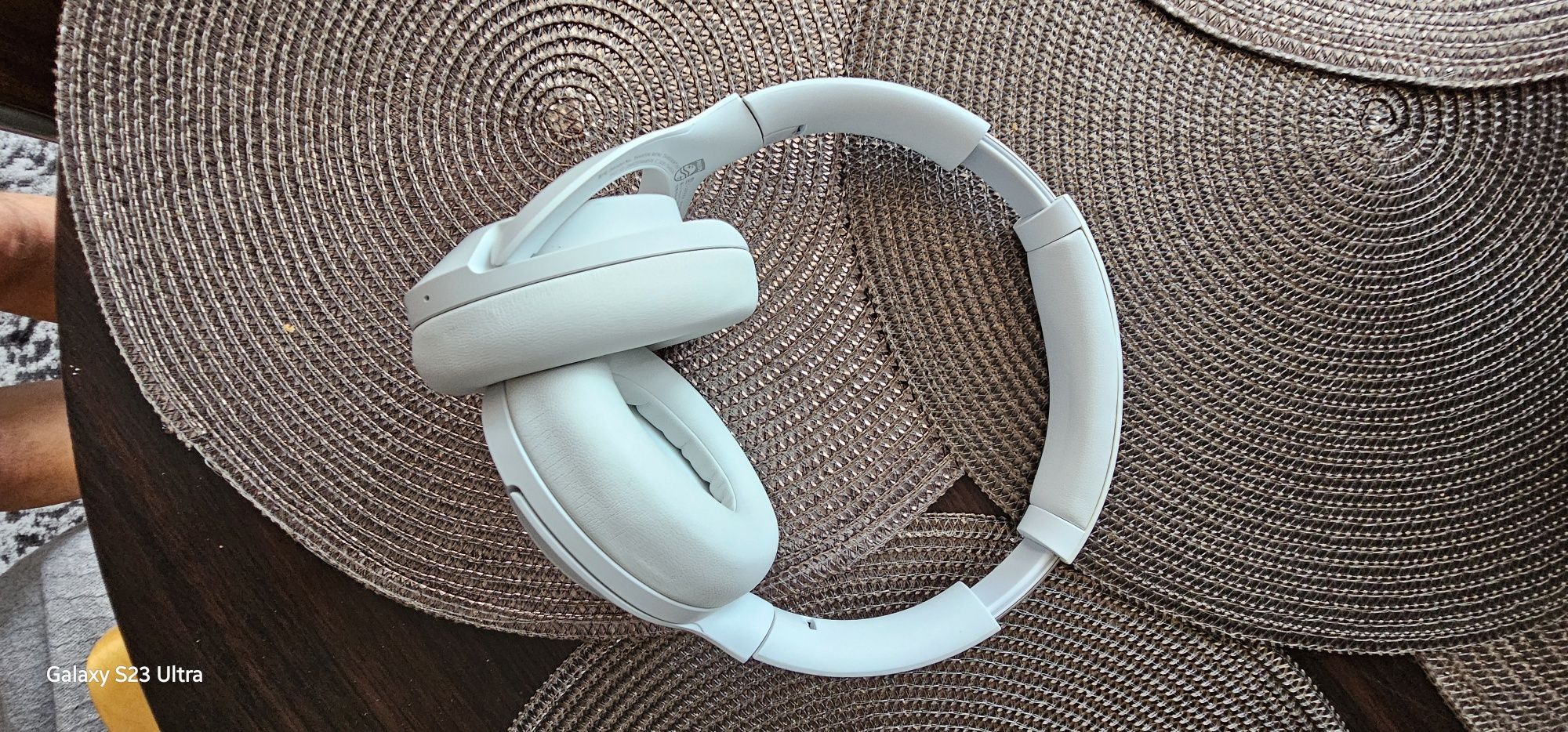 Słuchawki bezprzewodowe Philips TAH8506 Białe