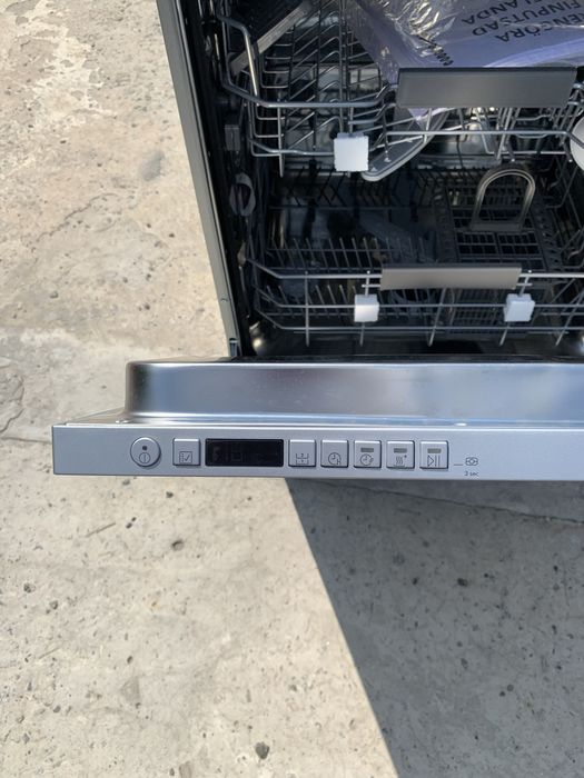 Продам посудомийну  машину  IKEA 005.680.35