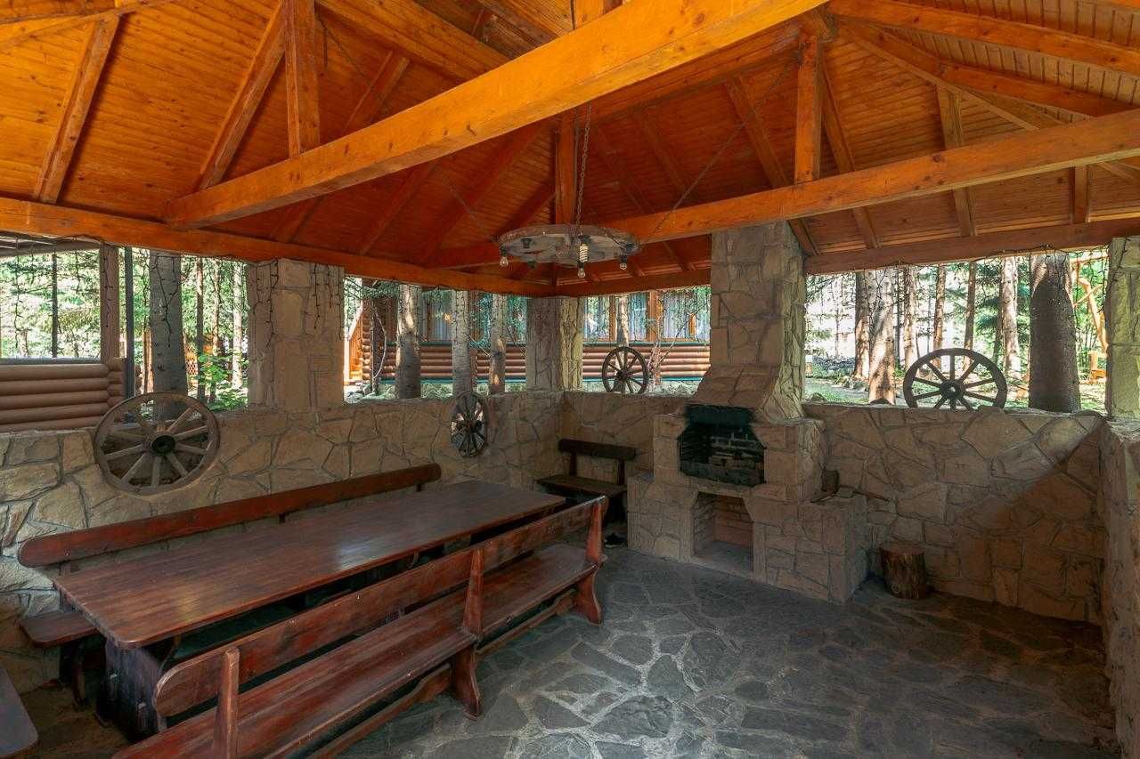 Продається котедж в Яремче - центр, 20 хв пішки до водоспаду «Прибій»