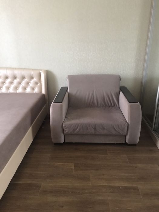 Подобова оренда квартири.. Двухкомнатная. 95 квартал, Центр, Ашан