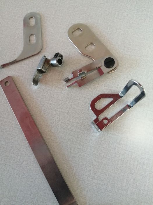 Двухигольная машина цепного стежка (зиг-заг, кроше) Сируба Z008-248Q