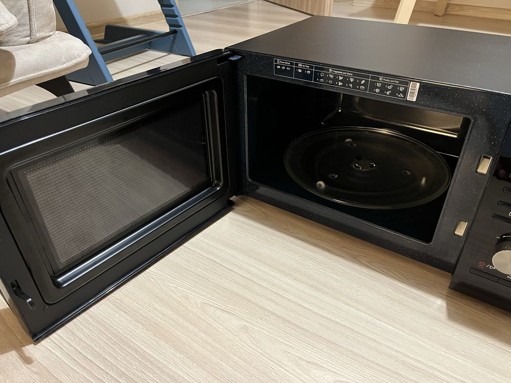 Mikrofalówka Samsung MS23F301TFK stan bdb