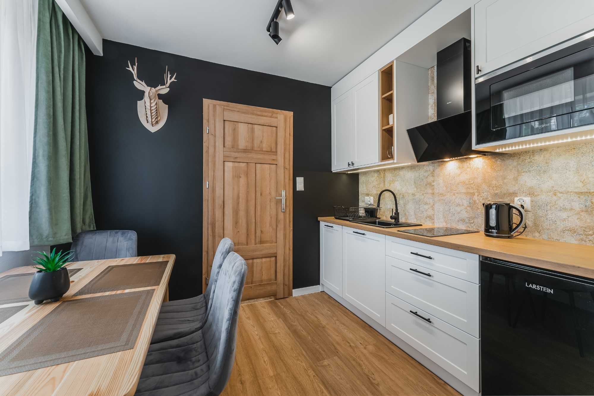 Apartament,  jacuzzi w górach, sauna. Bieszczady noclegi wakacje 2025r