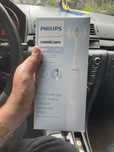 Електрична зубна щітка Philips