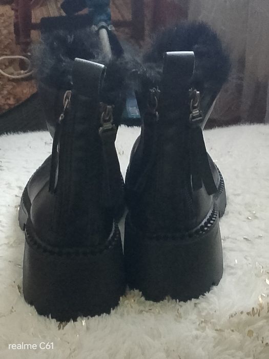 Жіночі осінні черевики 37 р.