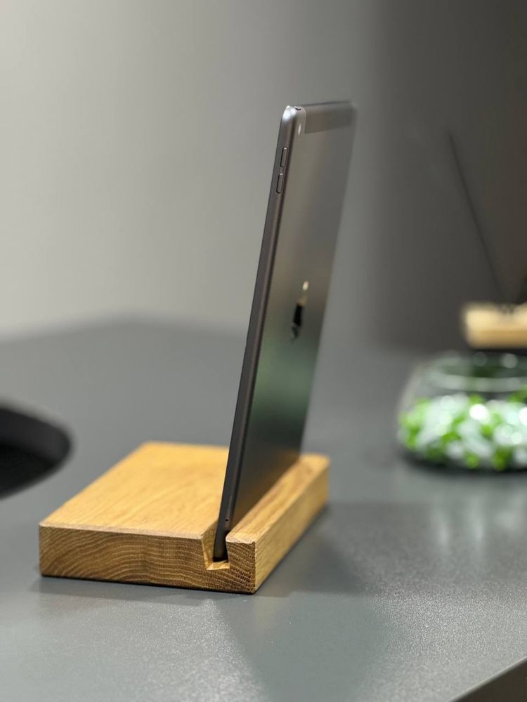 iPad 9 Space Gray  64gb Wi-Fi + LTE