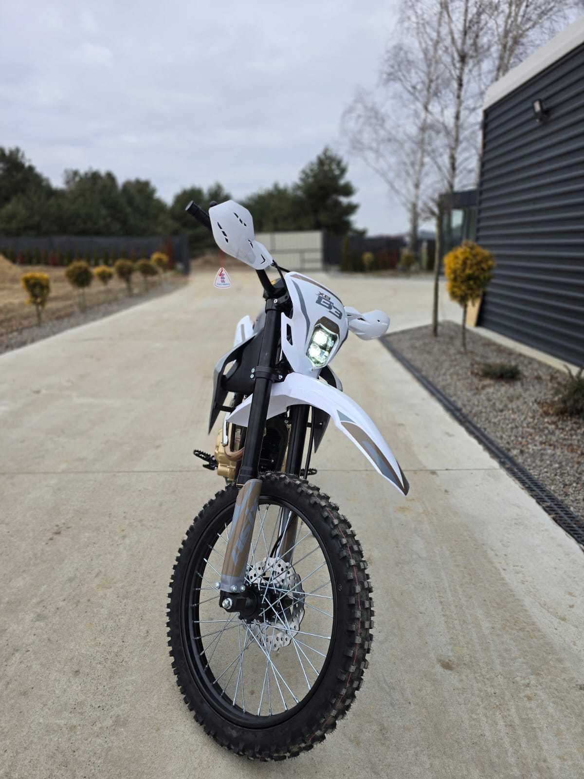 Мотоцикл. Cross Asix XB-83 250cc 21/18 Кросс. Ендуро.
