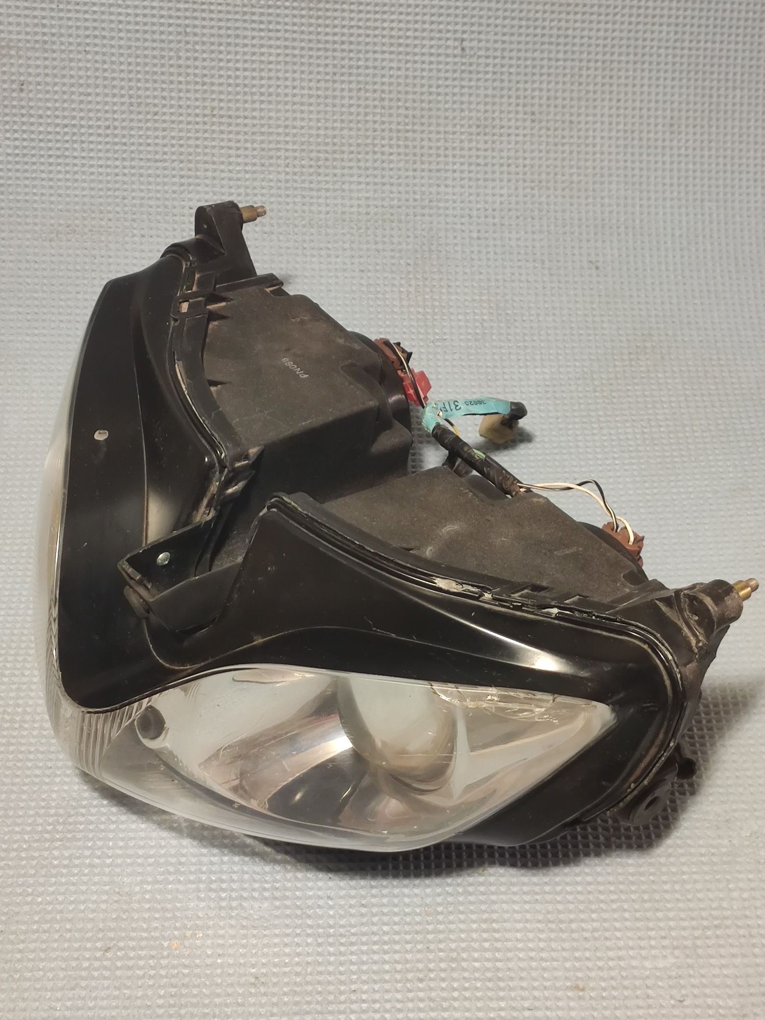 Reflektor lampa przednia Suzuki Bandit gsf 600