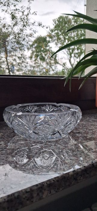 Kryształowa popielnica