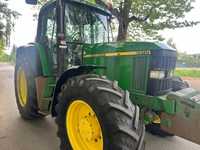 John Deere 6910