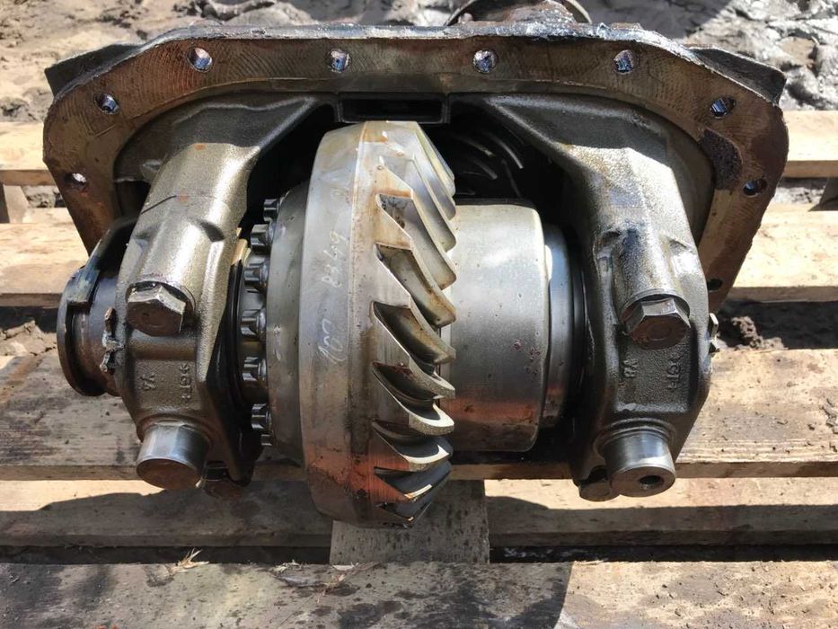редуктор моста HL7  16 болтів для Mercedes Axor MAN