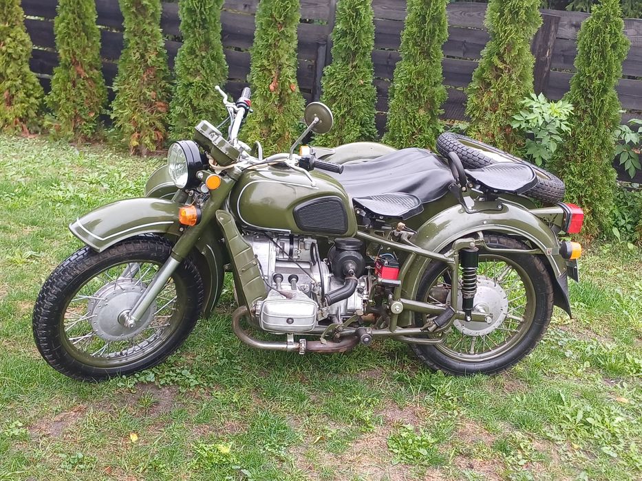 Dniepr i inne k750 Ural  z koszem bocznym zarejestrowany