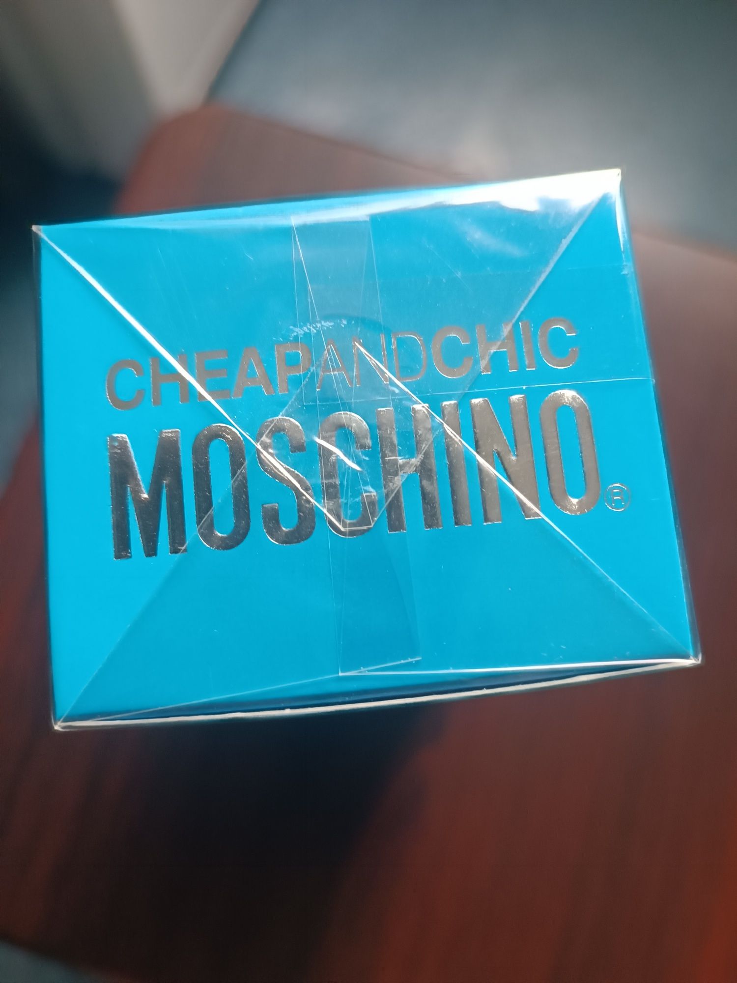 Moschino Cheap and Chic Light Clouds  EDT 100 ml