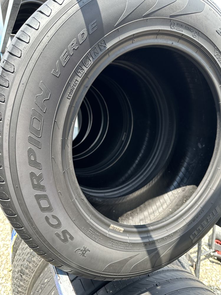 Шини б/у 235/65/17 R17 Pirelli 4шт