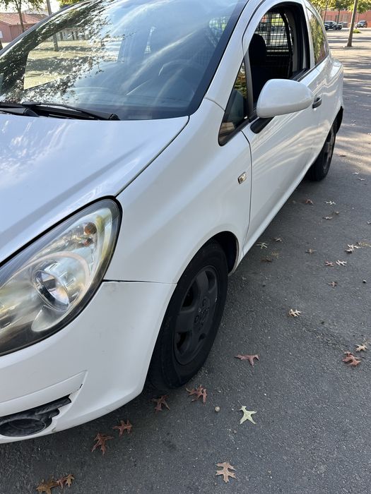 Opel Corsa D 1.3 CDTI 75cv – Ano 2009 – Muito económico!