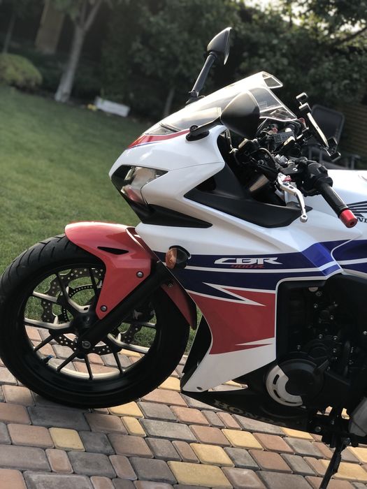 Свіжак з Японії! СBR 400R!