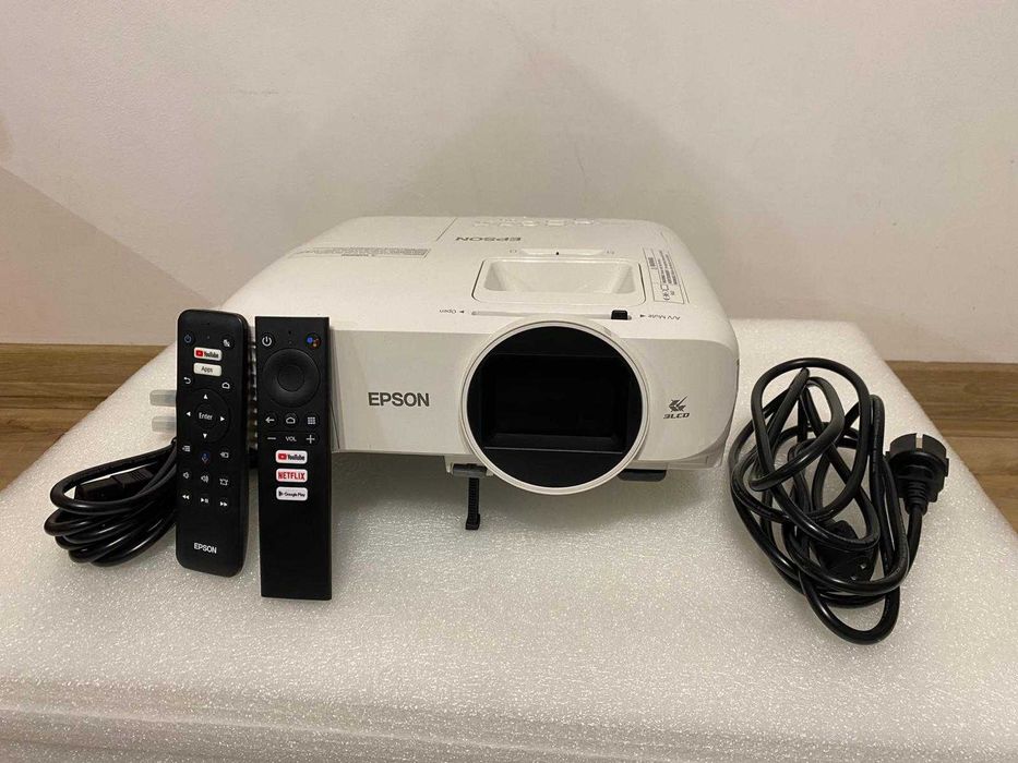 Projektor EPSON EH-TW5700 stan idealny