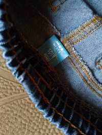 Spodnie chłopięce jeansy 134