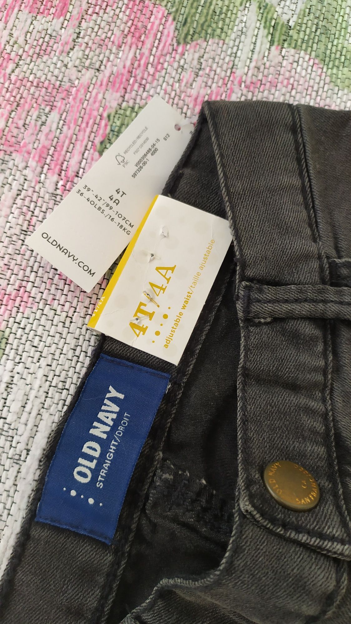 Джинсы/брюки/штаны Old Navy. 4 T. Новые.