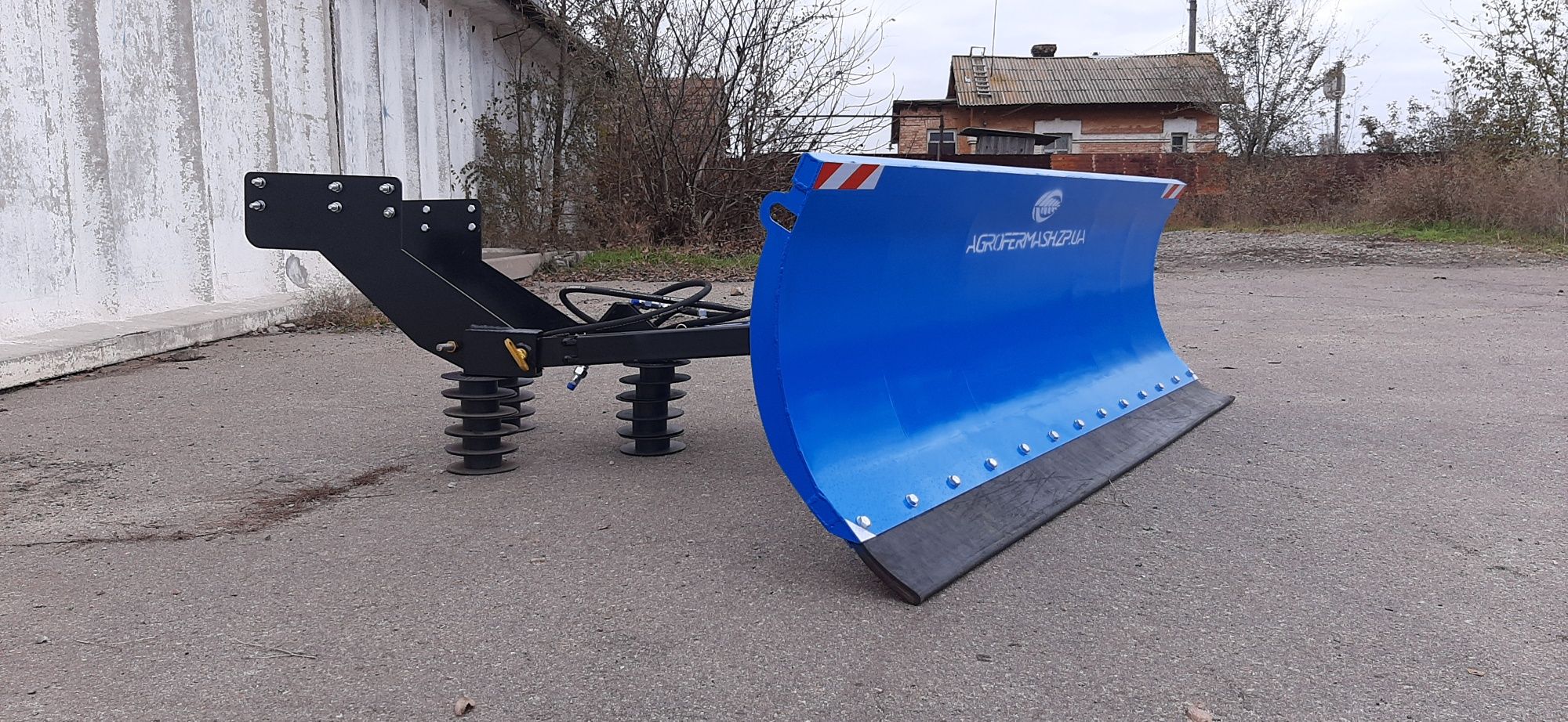 Отвал снегоуборочный МТЗ 80/82,ЮМЗ,Т-40