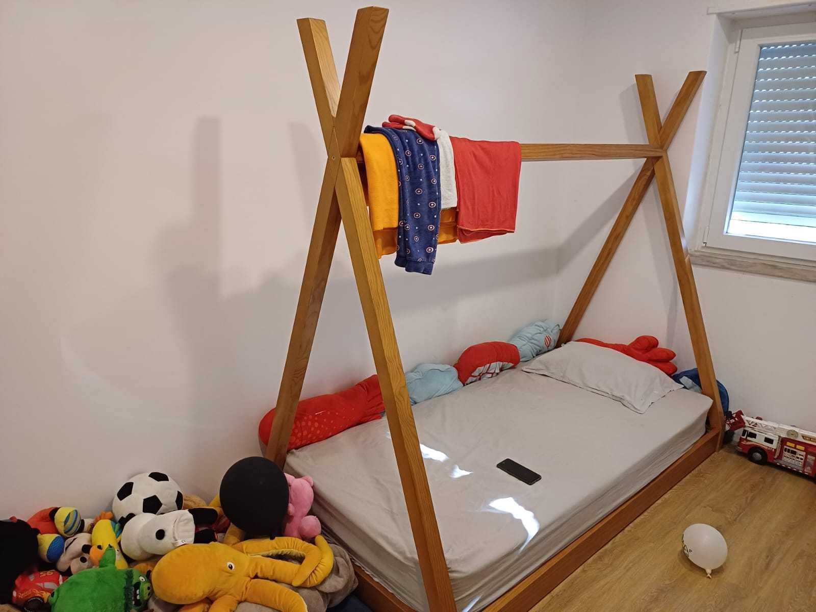 Cama montessori de tenda de índio (madeira maciça) para criança