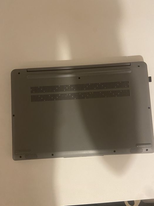 Notebook Lenovo. Como novo