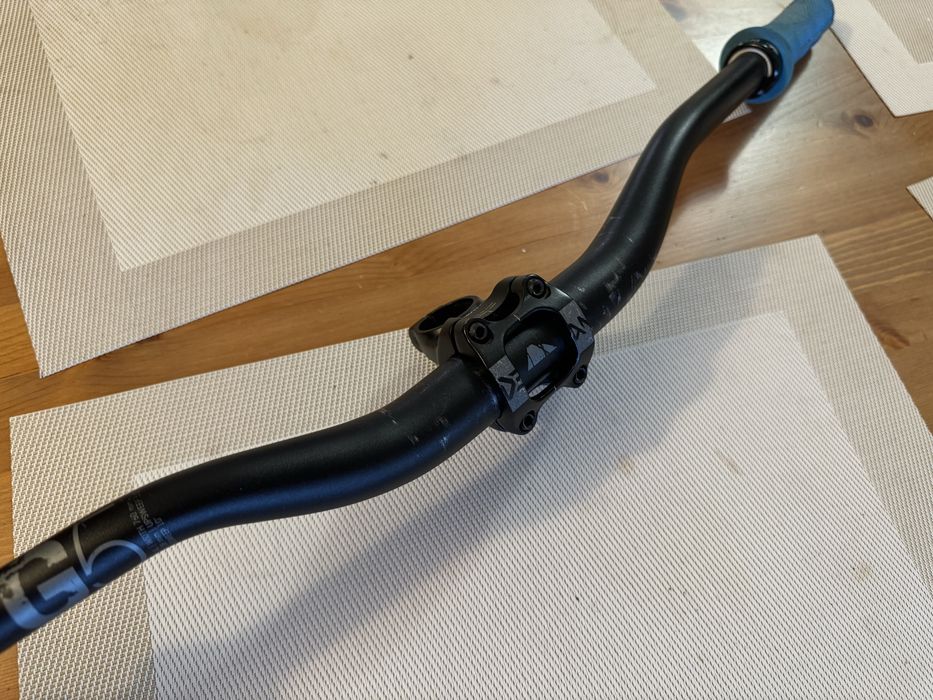 Kierownica + mostek + chwyty canyon truvativ deathgrip