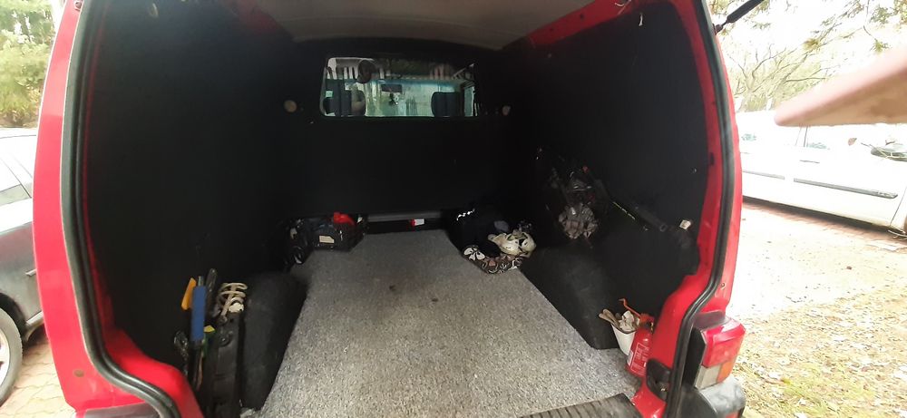 Transporter T4 2.5 tdi 102km 5miejsc.