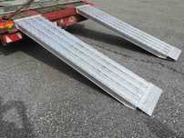 Najazdy aluminiowe pełne 2,5m do 25 T mocowanie J lub G, tania dostawa