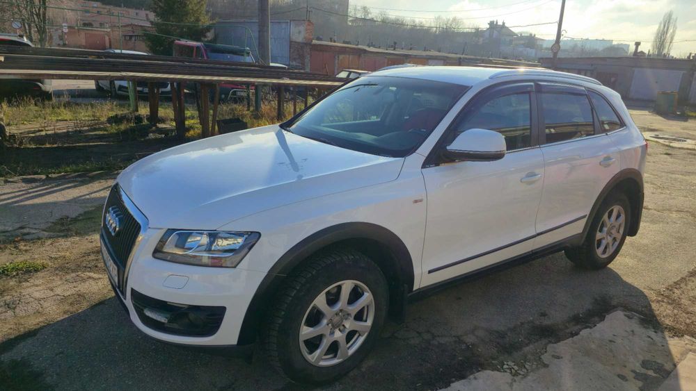 Продам AUDI Q5 2.0 TDI