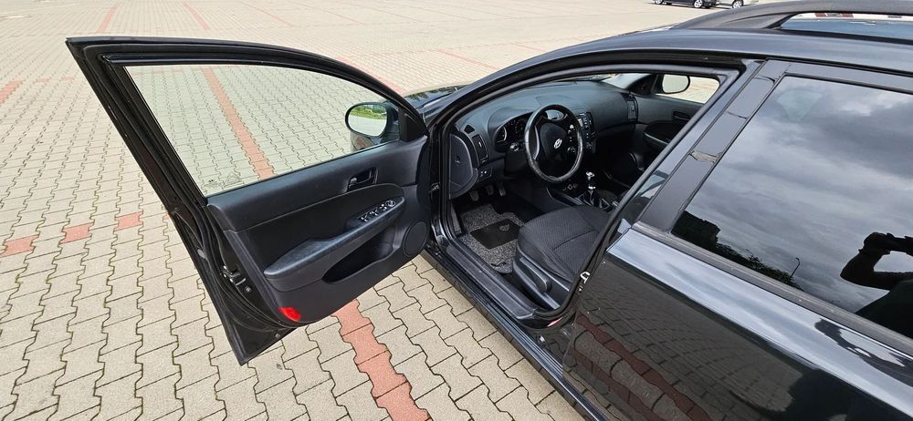 Hyundai I30 Hyundai i30, kombi rok 2010, benzyna