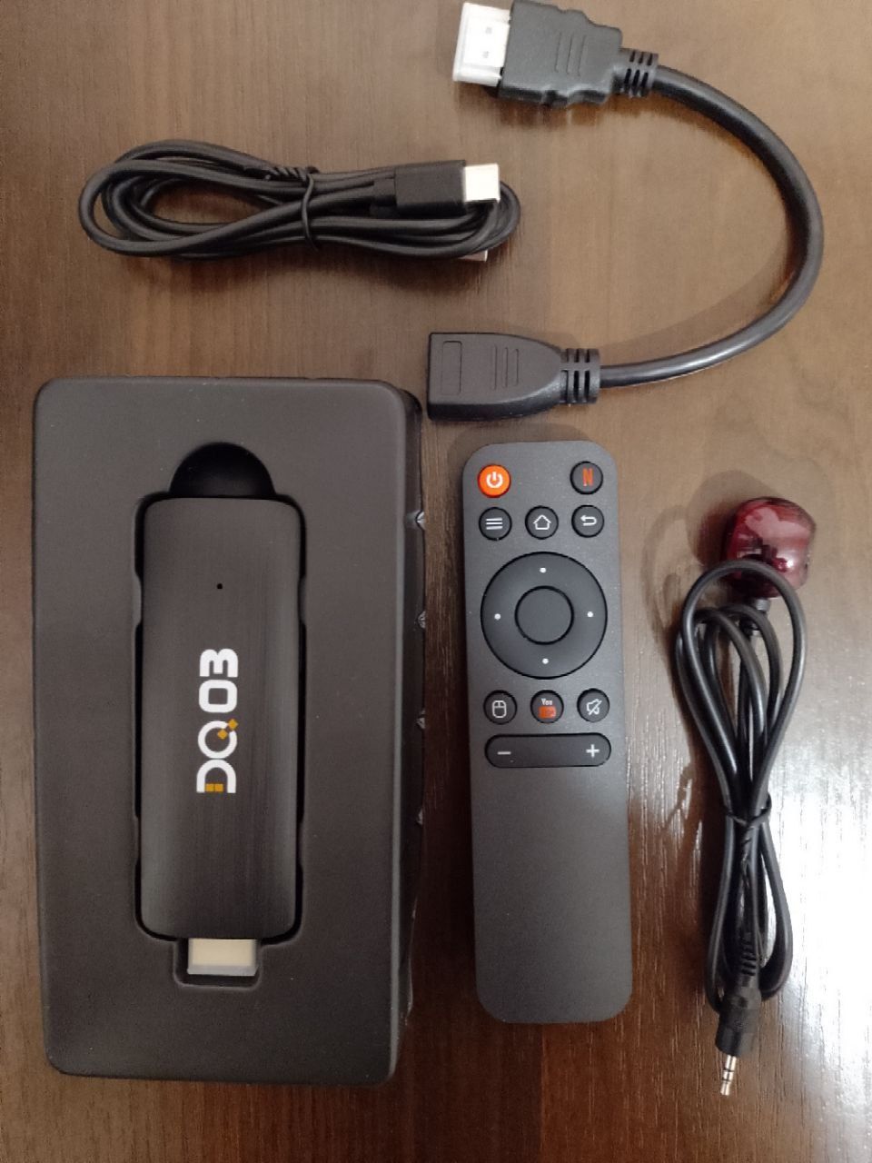 ТВ приставка DQ03 Mini TV Stick (16GB, 2GB)