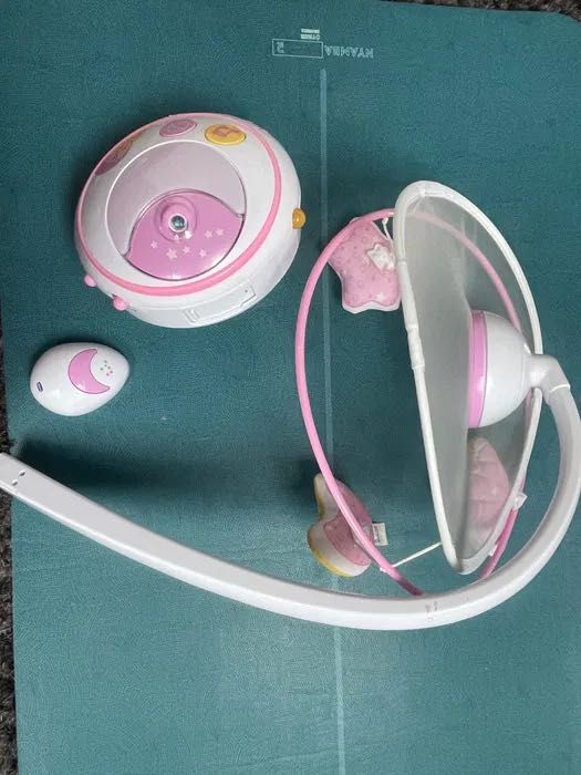 Karuzela chicco Magic Stars różowa na łóżeczko