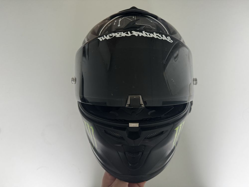 Capacete scorpion R1