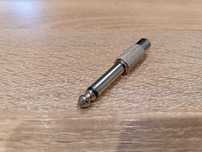 ADAM HALL Redukcja stereo Adapter RCA - JACK 6,3 prosty (srebrny) 2szt