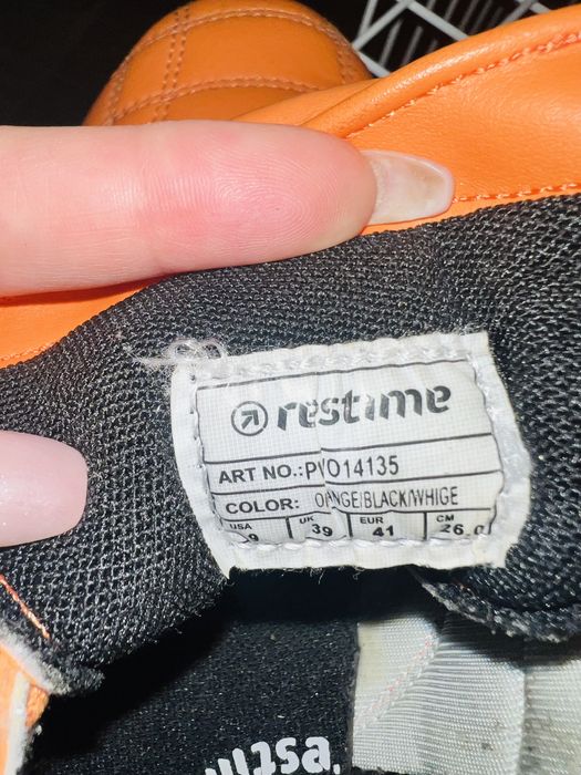 Restime кросівки, кеди або футзалки