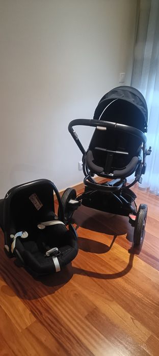 Carro de passeio bebe Quinny